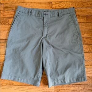 Nike golf shorts size 34 men grey